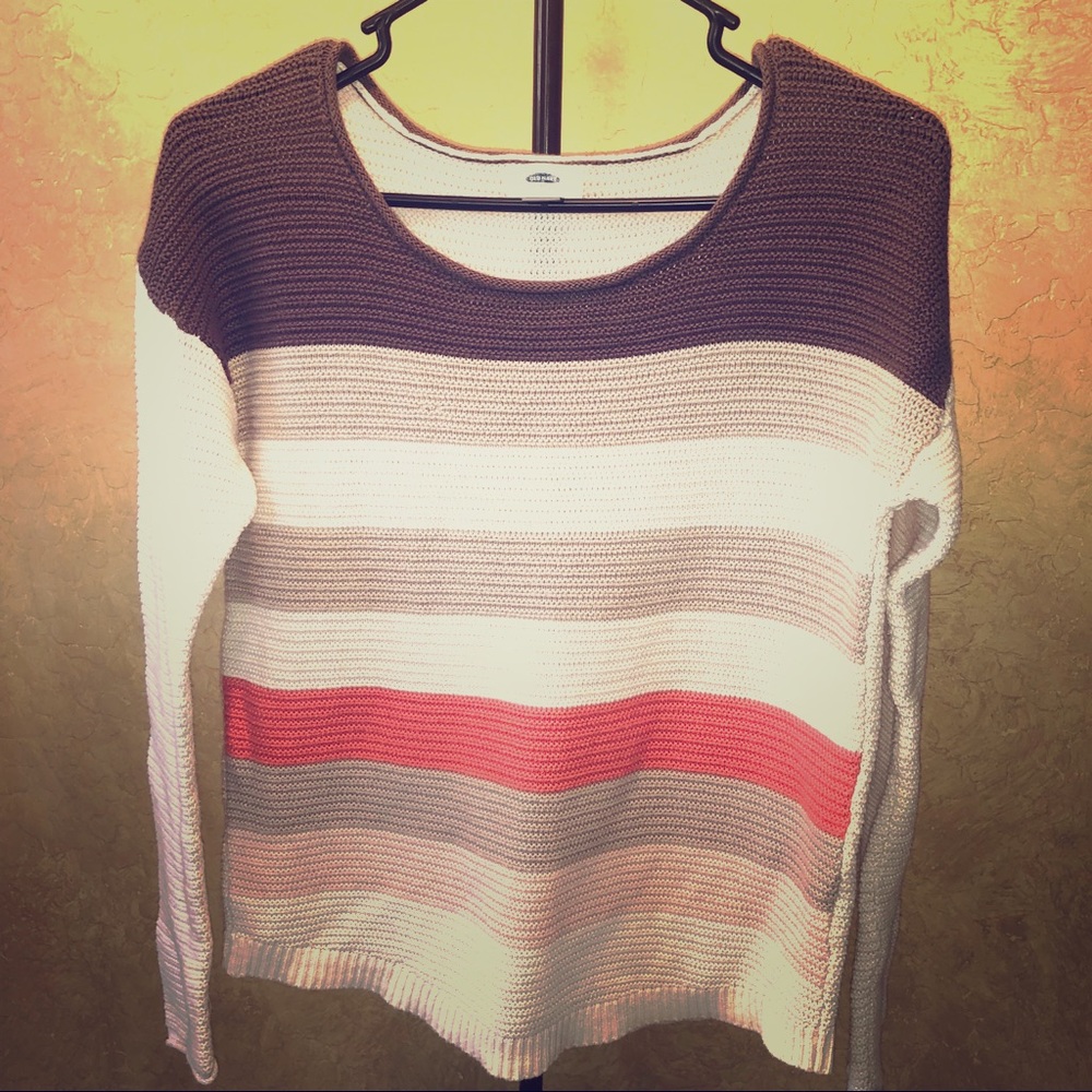 🧡 OLD NAVY SWEATER 🧡
